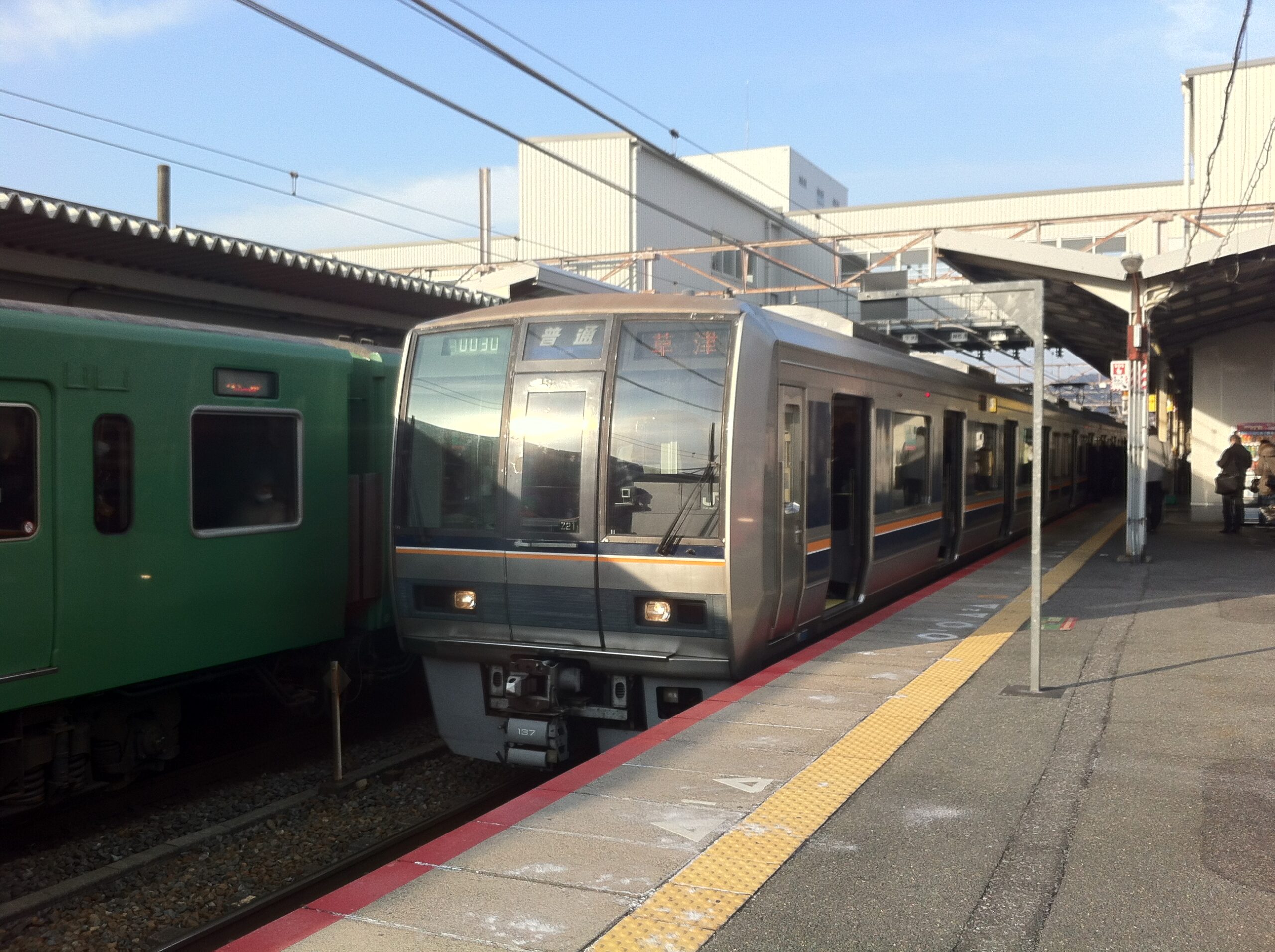 JR207系1000番台　JR東西線・神戸線　京橋－芦屋（2004.06.27）